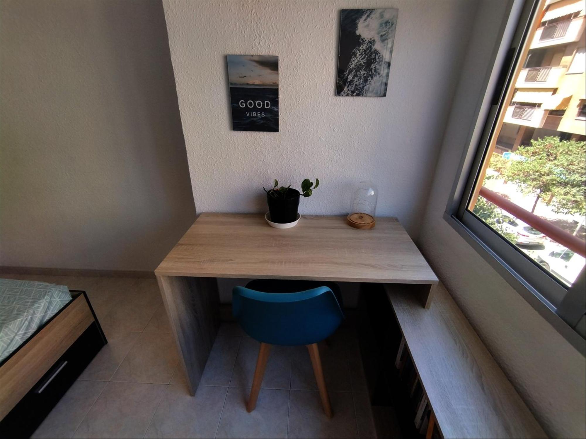 Habitaciones En Apartamento Compartido W Host Alicante Exteriér fotografie